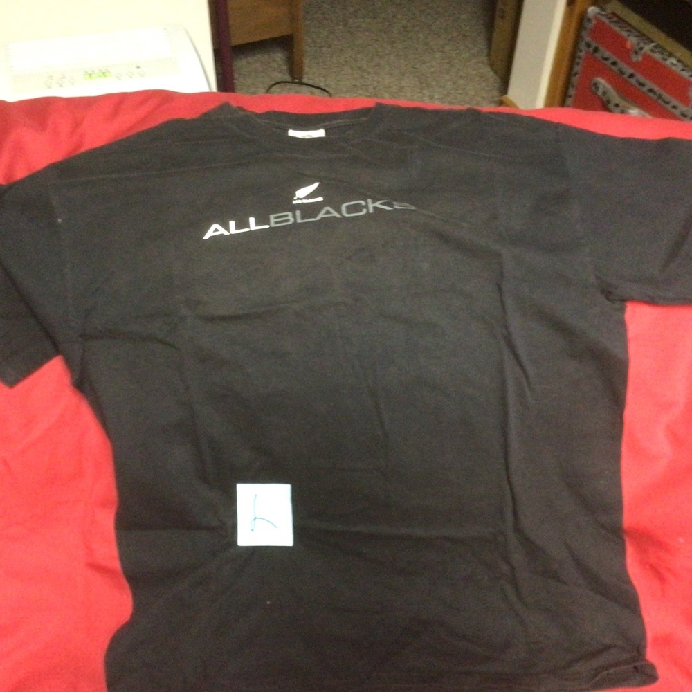 ADIDAS tshirt